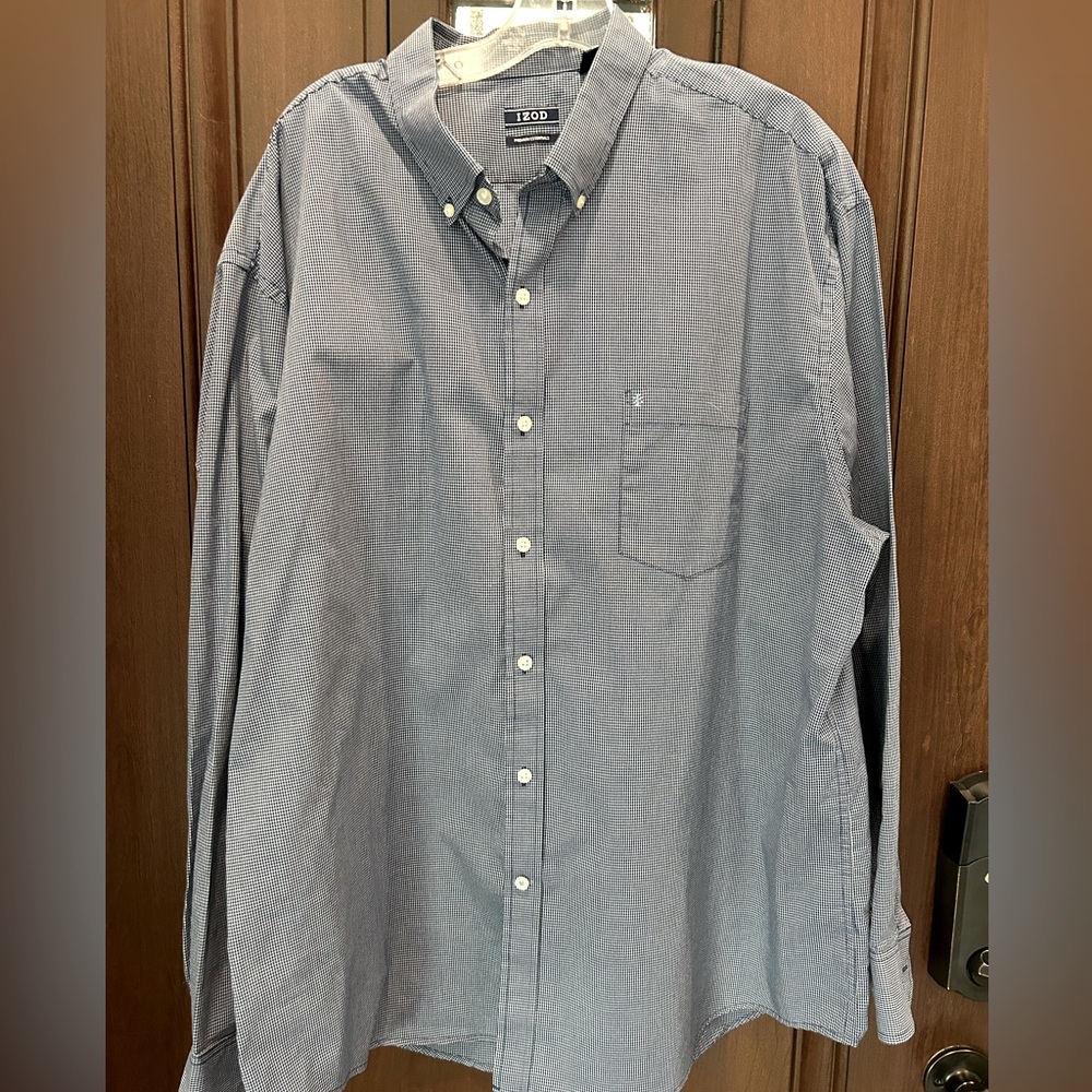 Men’s IZOD Premium Essentials Long-Sleeved Button-Down Shirt - XXL - EUC